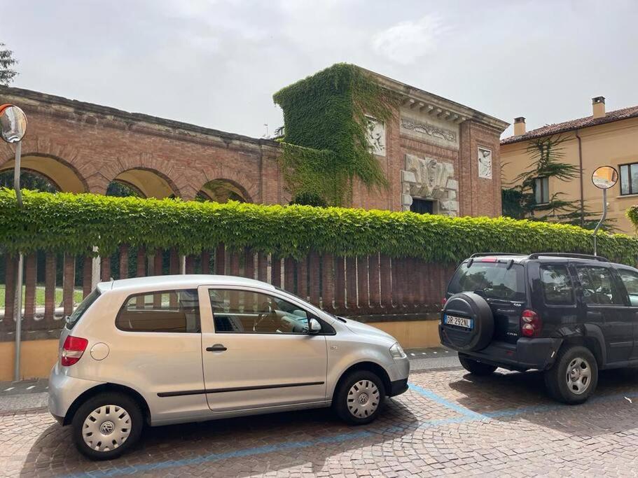 Minimal Loft In Centro A Piacenza Lägenhet Exteriör bild